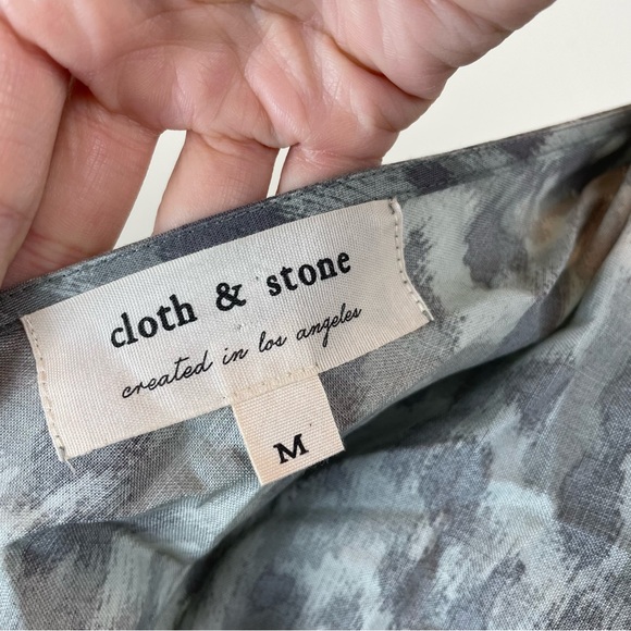 Cloth & Stone Gray Camouflage Animal Print Jumpsuit Women Size Medium New - Picture 2 of 9